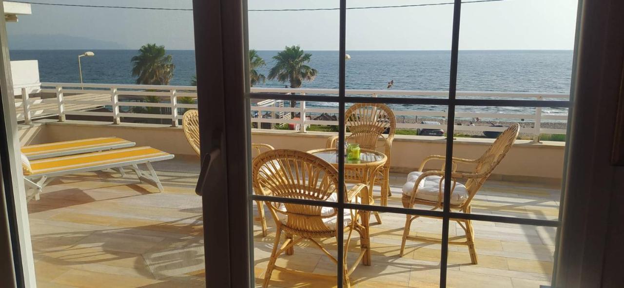 Nea Thesi Suite In Front Of The Sea מראה חיצוני תמונה